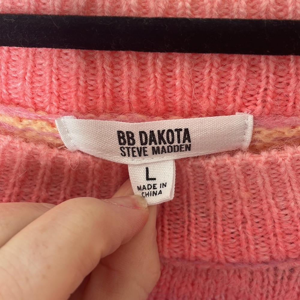 BB Dakota Pastel It Over Sweater - Picture 6 of 11